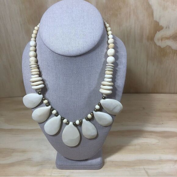 Vintage Unique Teardrop Bone Statement Necklace - Picture 7 of 7